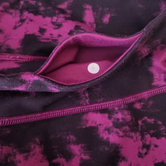 Lululemon Wunder Under Crop II - Picture 7 of 9